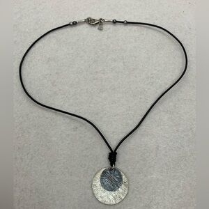 Silpada N1710 Sterling Silver Hammered Discs Leather Necklace